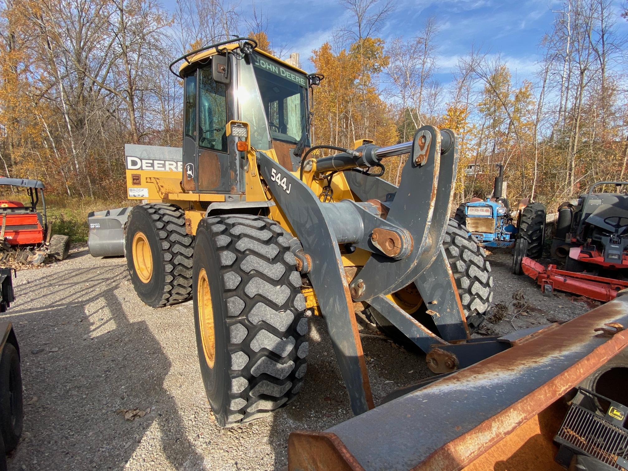 2004 DEERE 544J - Image 2